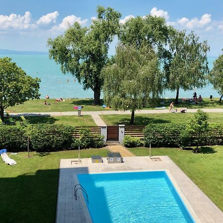 Viktoria Apartmanok Шиофок Экстерьер фото