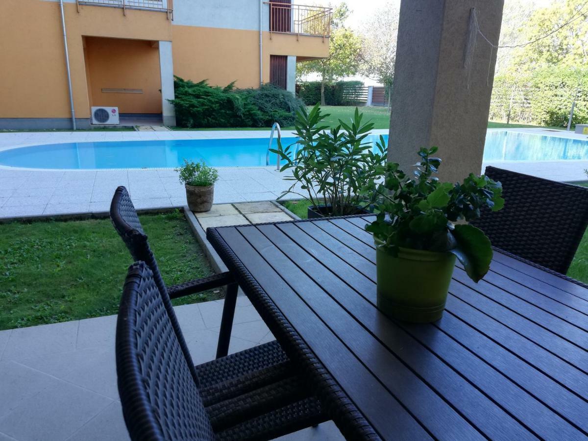 Viktoria Apartmanok Шиофок Экстерьер фото