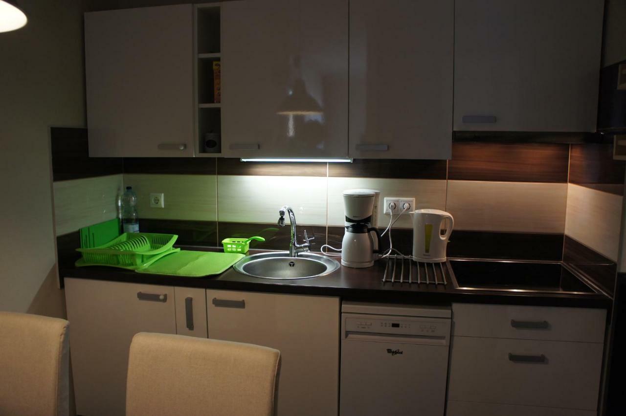 Viktoria Apartmanok Шиофок Экстерьер фото
